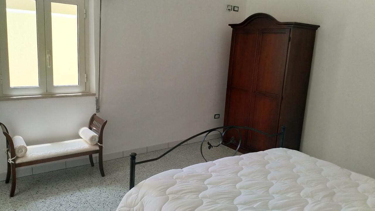 Lake Retreat - Maiella Apartment - Beautiful Lake And Mountain Views Casoli  Dış mekan fotoğraf
