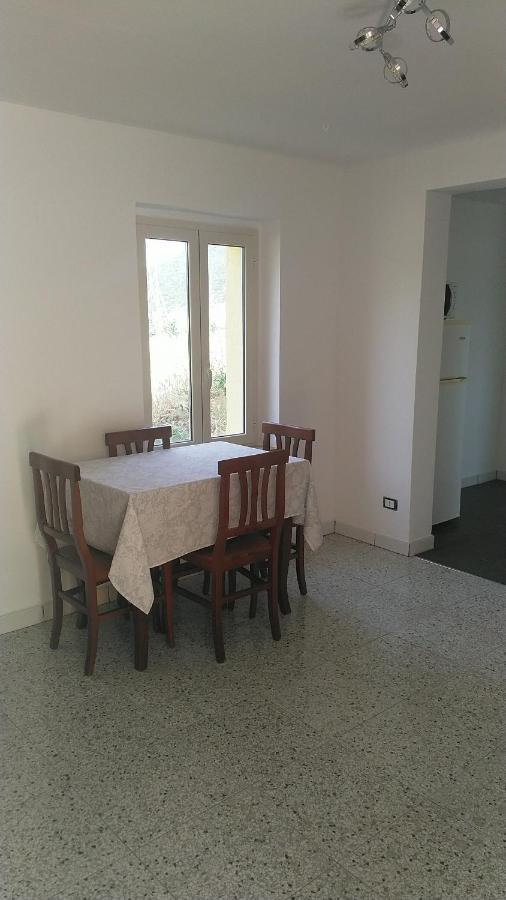 Lake Retreat - Maiella Apartment - Beautiful Lake And Mountain Views Casoli  Dış mekan fotoğraf