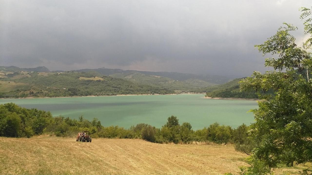 Lake Retreat - Maiella Apartment - Beautiful Lake And Mountain Views Casoli  Dış mekan fotoğraf